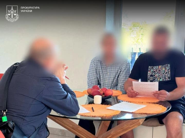 На Волыни священник за 10 тысяч долларов взятки пообещал рукоположить уклониста в дьяконы