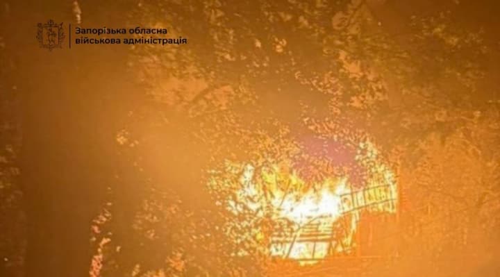 At least five enemy strikes recorded in Zaporizhzhia: fires broke out in private residential areas