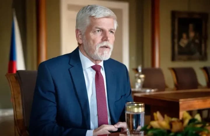 росія створює прецедент, що збройна агресія допоможе досягти вигоди - Петр Павел 