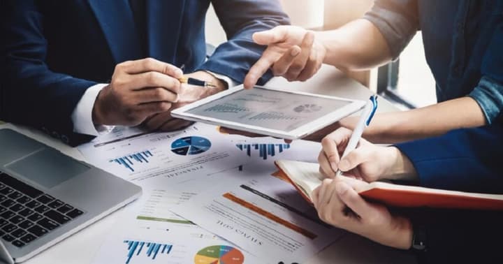 "White Business Club" shrank by more than a quarter in a quarter, including a decrease in the number of IT companies