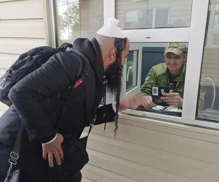 Thousands of Hasidim leave Ukraine after Rosh Hashanah: queues formed at borders
