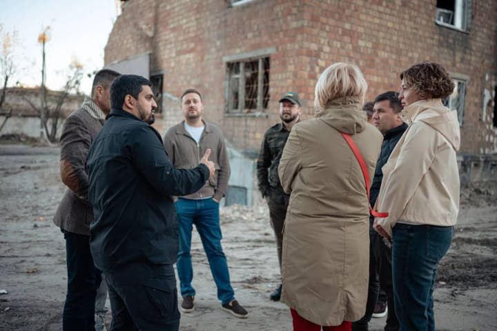 Киев рассматривает аренду отелей для пострадавших от атак и урегулирование выплат