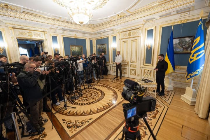 Угорщина робить небезпечні речі, посилаючи дрони на територію України - Зеленський