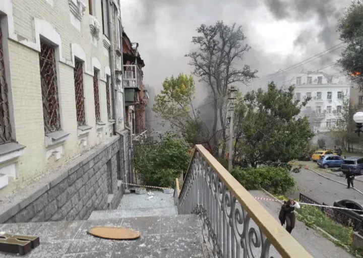 Dnipro Art Museum damaged as a result of Russian attack