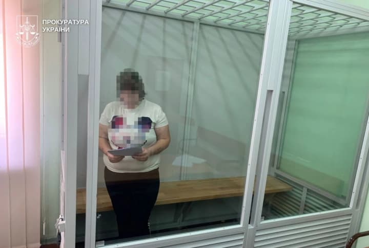 На Днепропетровщине будут судить родителей, которые забили 4-летнего сына трубой за то, что он взял хлеб без разрешения