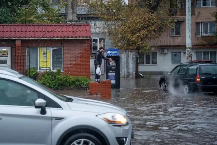В Одессе расследуют возможную служебную халатность, которая привела к затоплению города