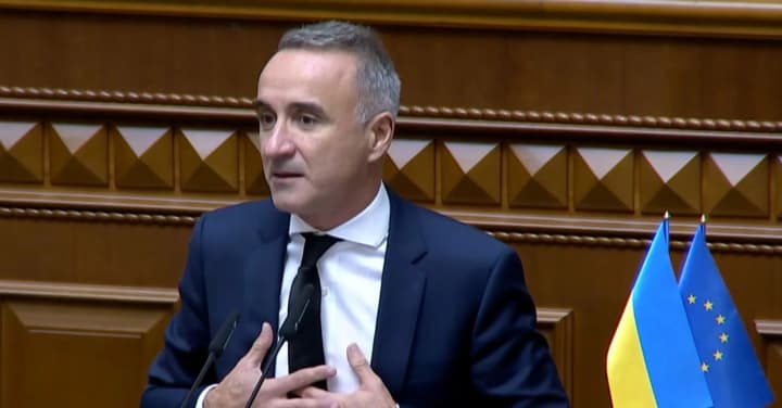 Президент ПА ОБСЕ Понса Сампьеро прибыл в Киев и выступил в Верховной Раде