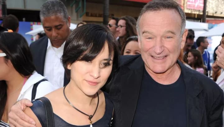 Кінорежисерка Зельда Вільямс просить шанувальників припинити відтворювати її батька за допомогою ШІ