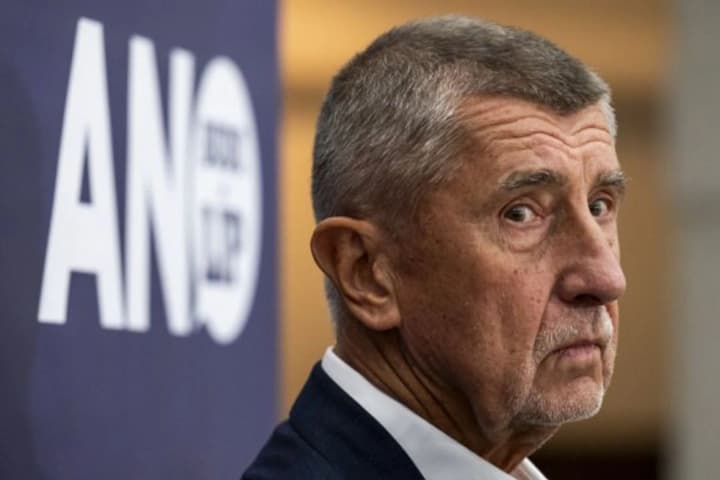 The Czech Republic can export weapons to Ukraine, but not at the expense of the budget - Babiš