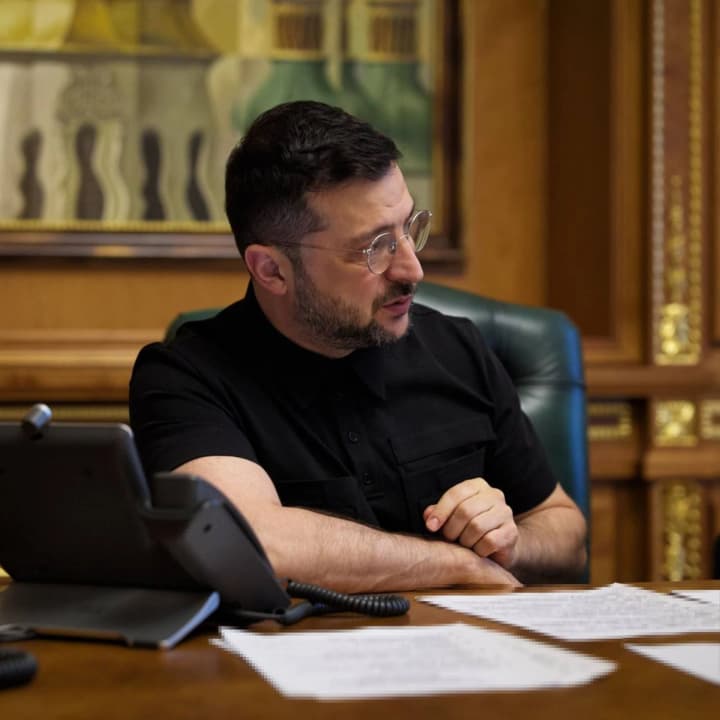 Zelenskyy discussed the front-line situation and energy protection with the Canadian Prime Minister