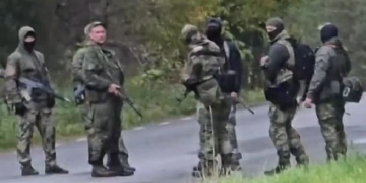 "Зеленые человечки": Эстония закрыла проезд через "Саатсеский сапог" после замеченной активности вооруженных групп РФ