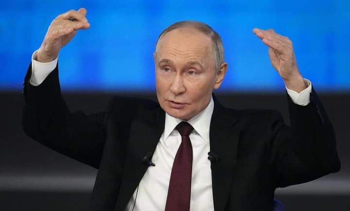 Путин упростил правила субсидий для нефтеперерабатывающих заводов на фоне ударов по отрасли – Bloomberg