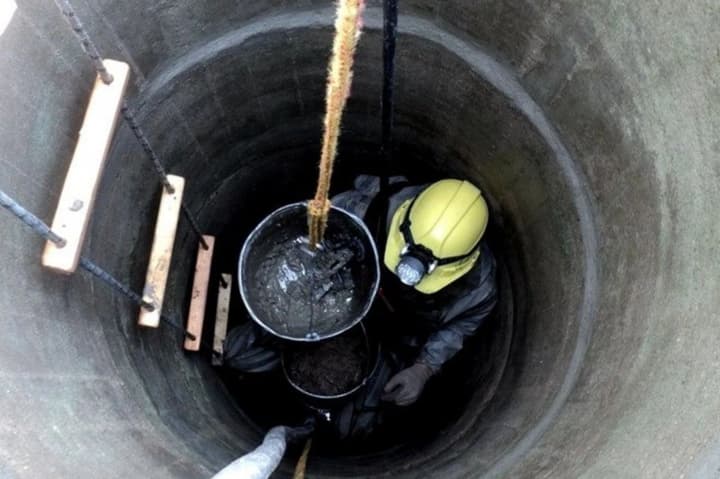 In Kherson, a man fell into a well and lost consciousness: he was rescued