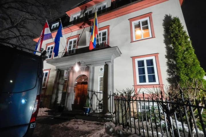 Венесуела закриває посольство в Норвегії після присудження Нобелівської премії опозиціонерці Марії Мачадо – ВВС