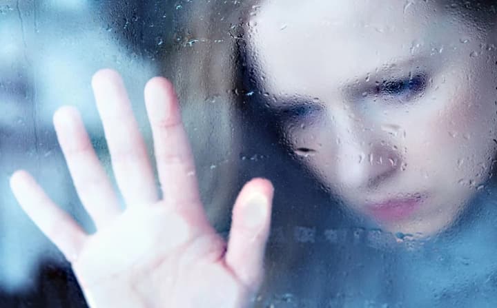 Самотність та ізоляція збільшують ризик смерті від раку на 11% - дослідження