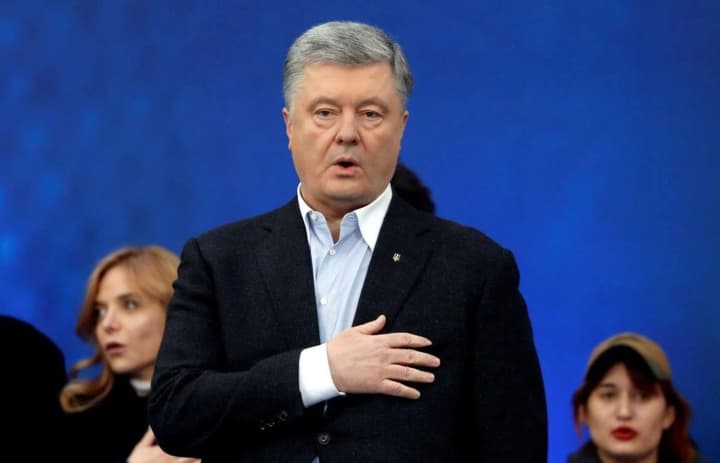 "Generosity at someone else's expense": a serviceman showed how Poroshenko promotes himself on aid to the Armed Forces of Ukraine using budget money