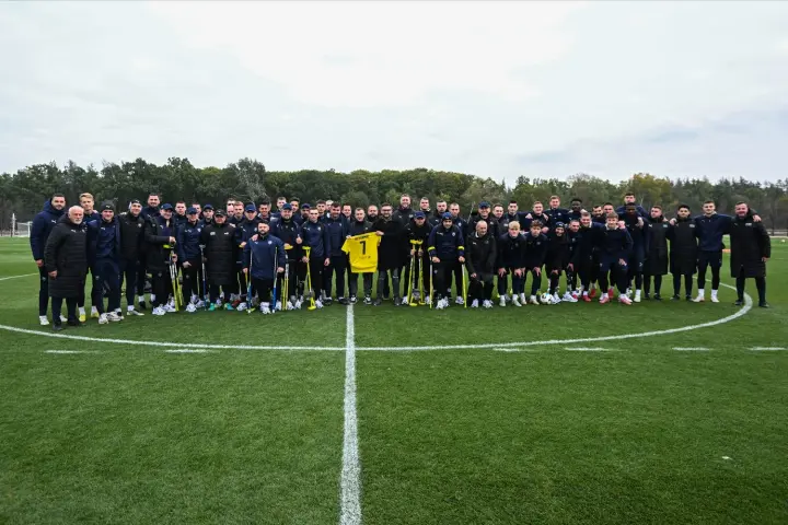 Когда сила профессионалов встречается с мужеством ветеранов: история объединения ФК "Металлист 1925" и АМП ФК "Незламні"