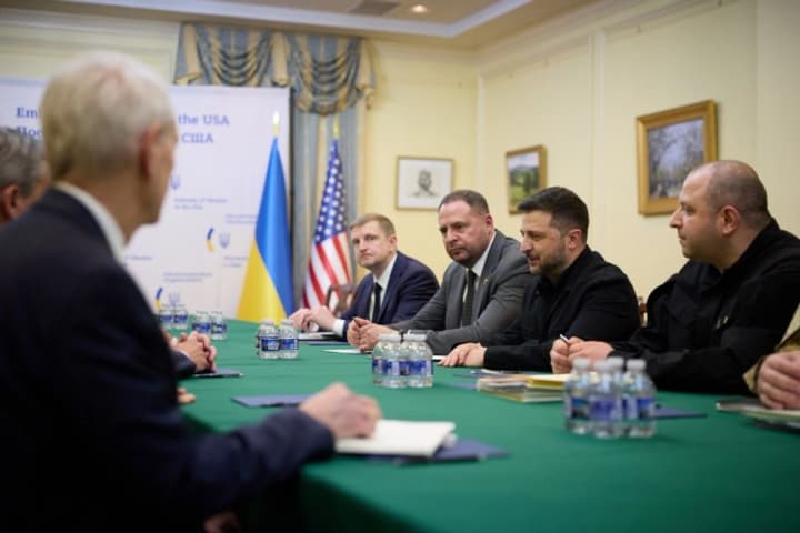 Zelenskyy in the US held talks with the manufacturer of Patriot and Tomahawk