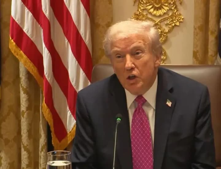 "Поживем-увидим" - Трамп о возможном отказе Путина от встречи с Зеленским в Венгрии