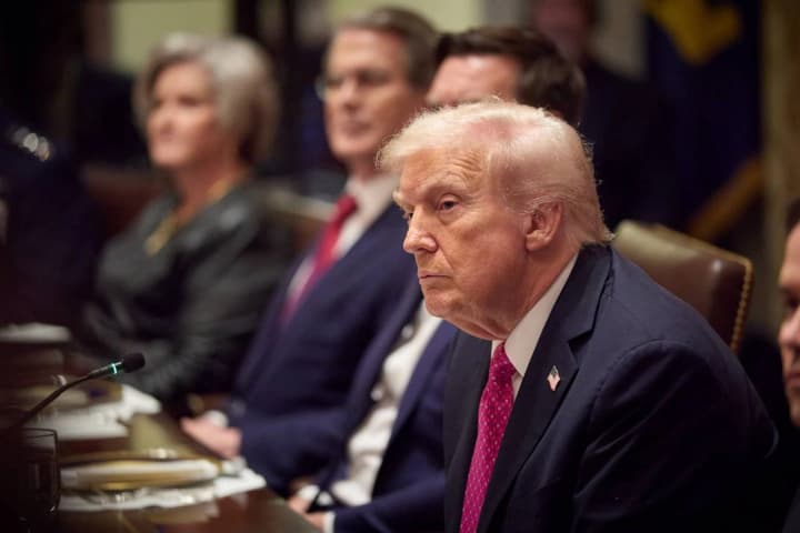 Трамп не планирует передавать Украине ракеты Tomahawk: встреча лидеров была напряженной