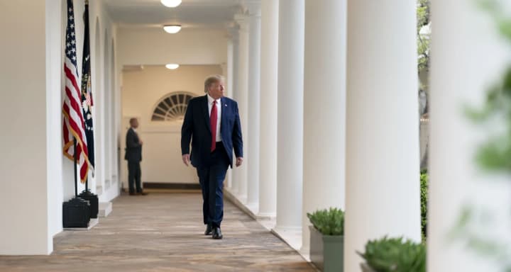 Трамп назвав президента Колумбії "лідером нелегальної наркоторгівлі"