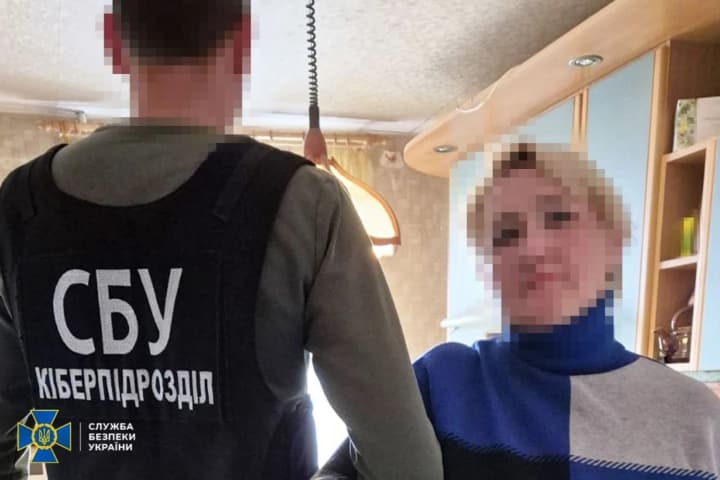 "Leaked" personal data of military clients of the bank to the FSB: a financial institution employee detained in Odesa