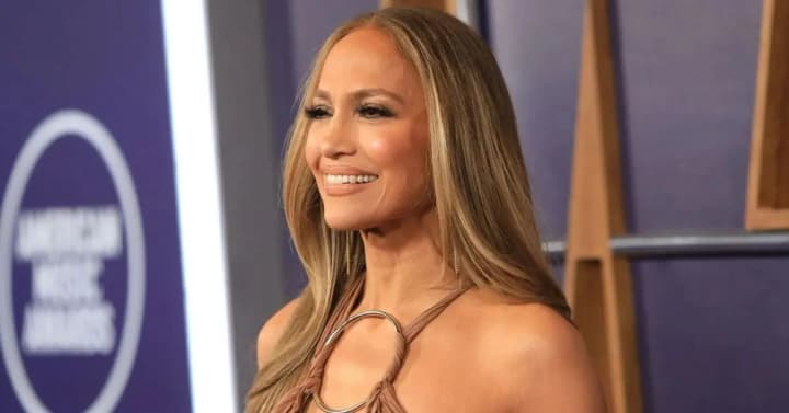 Jennifer Lopez spends a fortune on witchcraft to get Ben Affleck back - Media