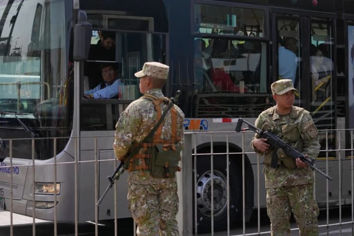 В Перу объявили чрезвычайное положение