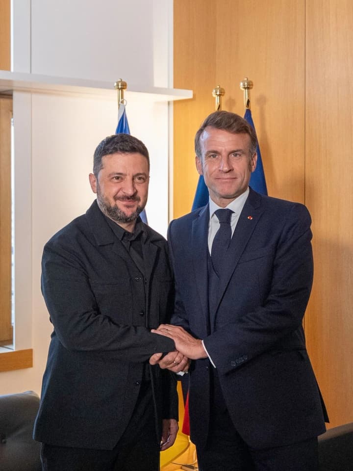 Президент Франції написав допис українською після зустрічі із Зеленським