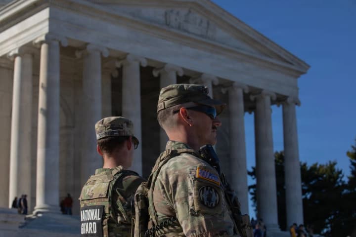 Чоловіка у США затримали за програвання "Імперського маршу" із "Зоряних війн" перед Нацгвардією - ЗМІ