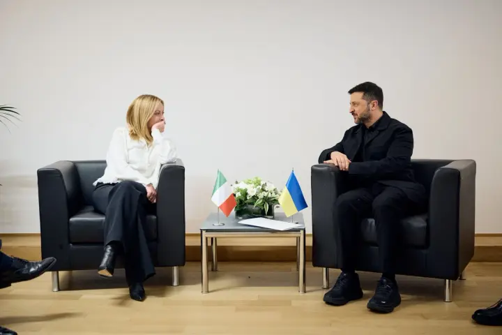 Трамп и Рютте давят на Мелони, чтобы Италия присоединилась к программе закупки оружия для Украины - СМИ