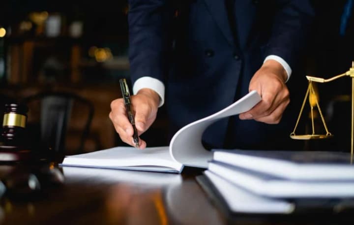 Кількість боргів українців зростає: стягується лише 20% проваджень, ще частина - закривається без відшкодування