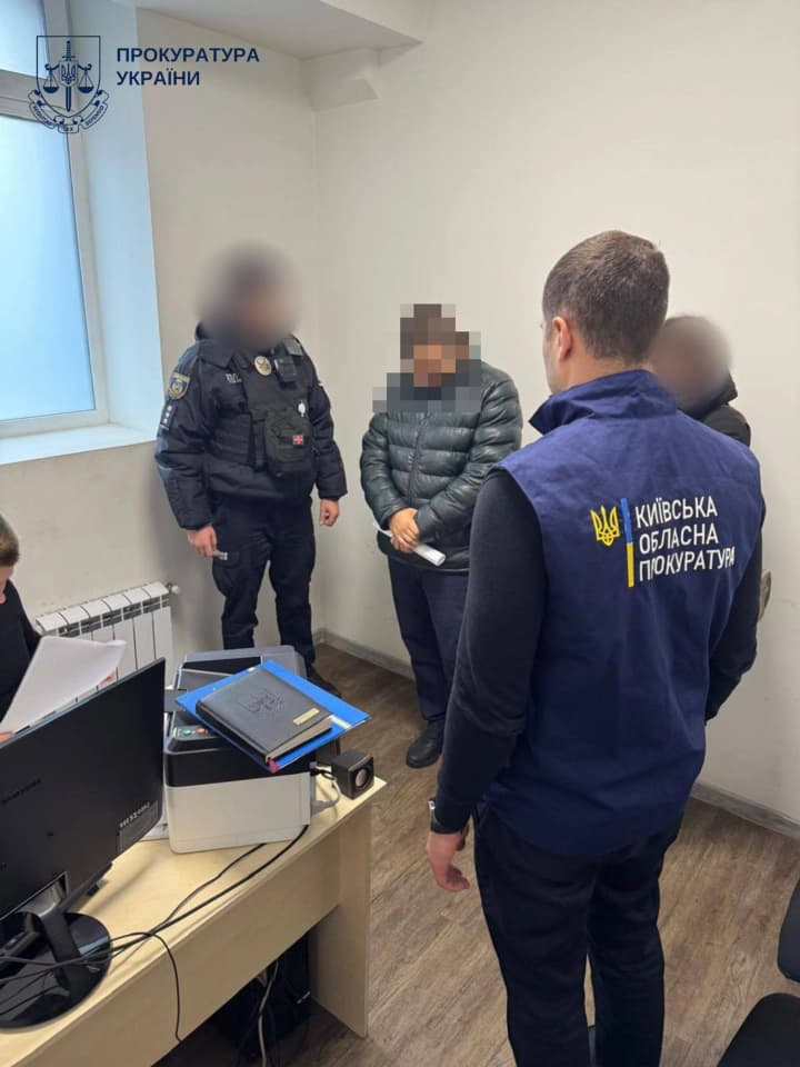 A police officer was exposed in Kyiv region for demanding $25,000 for "protection" of an illegal business