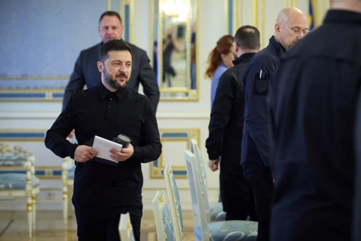 Зеленський анонсував запуск програми контрольованого експорту зброї наступного місяця