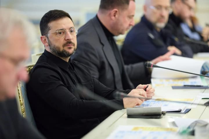 Zelenskyy instructed the Ministry of Foreign Affairs: all key European countries must synchronize the 19th EU sanctions package
