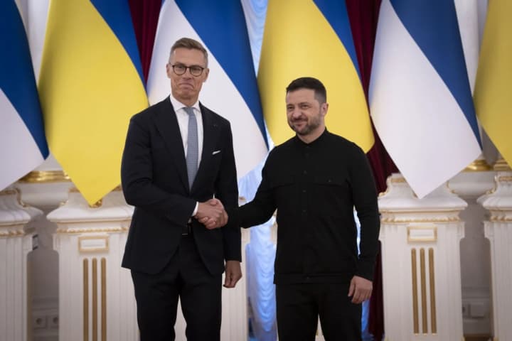 Zelenskyy discussed the diplomatic situation and Ukraine with the President of Finland