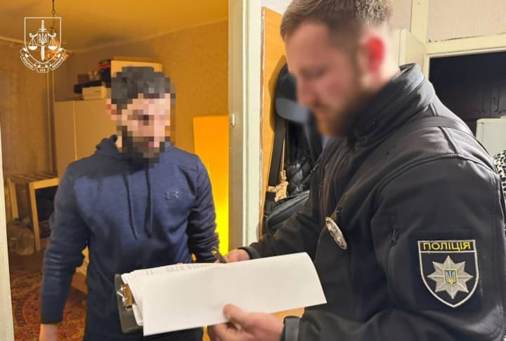 Изготавливали поддельную "Мивину", "Jacobs" и "Nescafe": пятерым организаторам схемы сообщено о подозрении