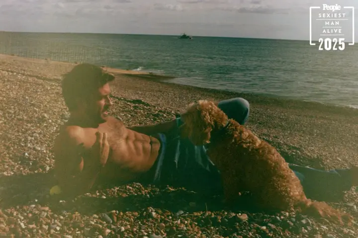 Jonathan Bailey named People's Sexiest Man Alive 2025