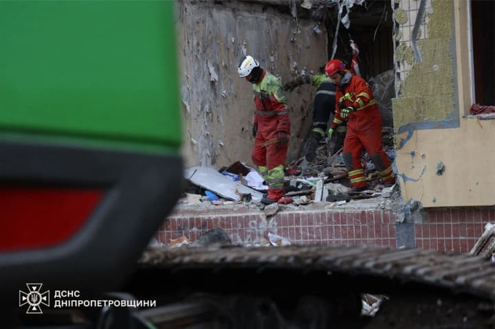 Emergency rescue operations completed in Dnipro, body of a man recovered from under the rubble