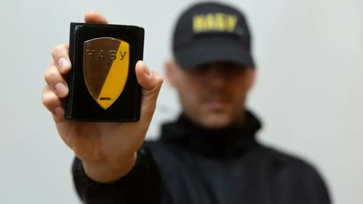 Впливав на посадовців і визначав розмір готівки: НАБУ і САП встановили "Карлсона", який контролював корупційну схему з "відкатами" в "Енергоатомі"