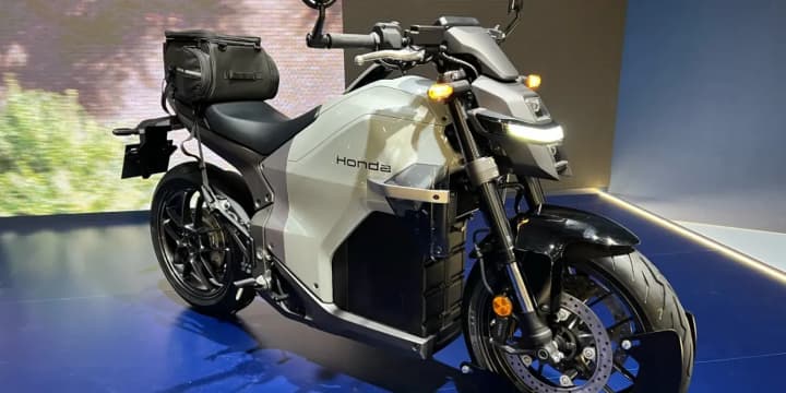Honda представила перший повнорозмірний електромотоцикл WN7: що всередині
