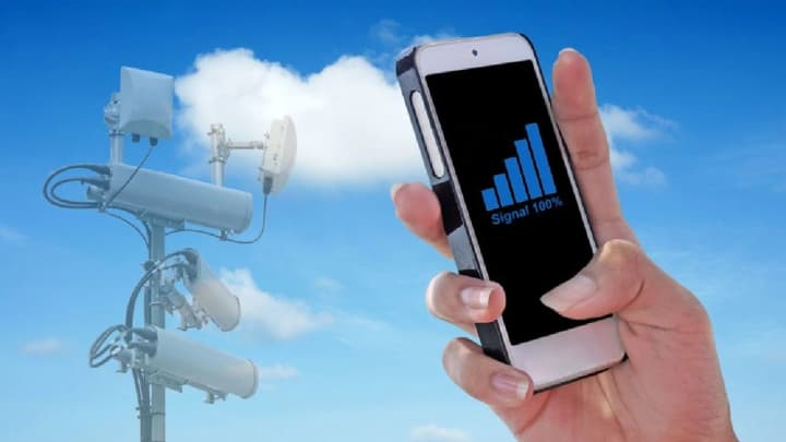 росія блокує SIM-картки тим, хто повертається з-за кордону, побоюючись використання у дронах