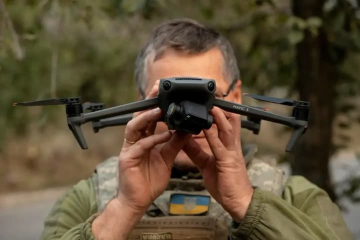 Украина выбилась в мировые лидеры по производству дронов - Bloomberg