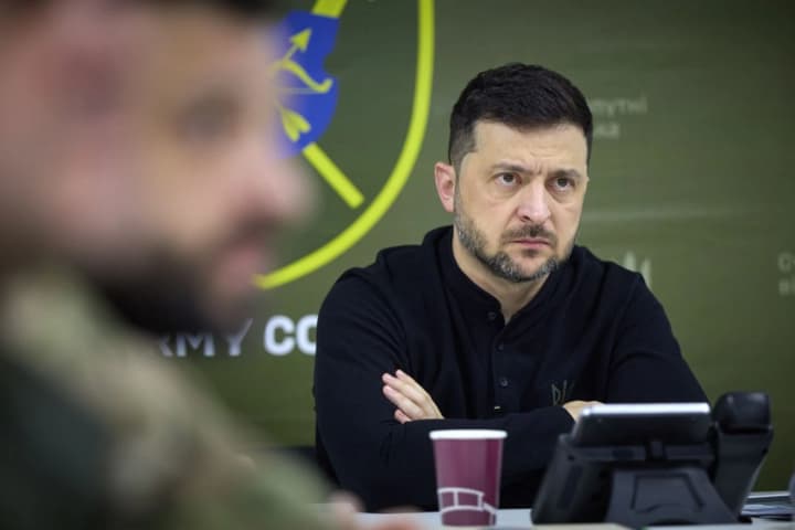 Zelenskyy held a meeting with the military command: military and personnel measures to stabilize the situation in the Rivnopil area were discussed.
