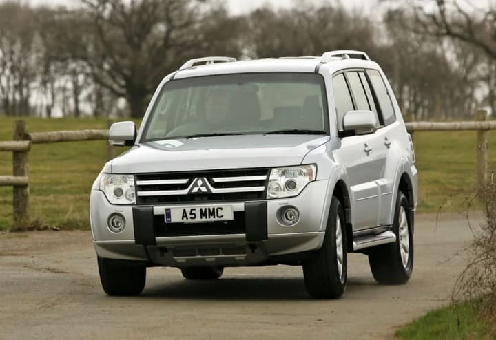 Mitsubishi готовит флагманский кроссовер: но пока не знает, как его назвать