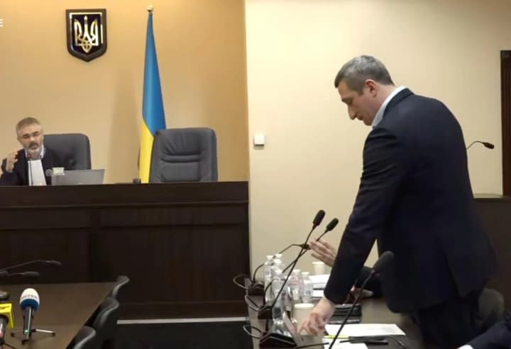 Обрання запобіжного заходу Чернишову: суд оголосив про паузу в засіданні до завтра