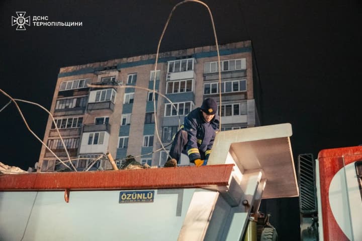 В Тернополе завершились поисково-спасательные работы после массированной атаки РФ: 6 человек считаются пропавшими без вести