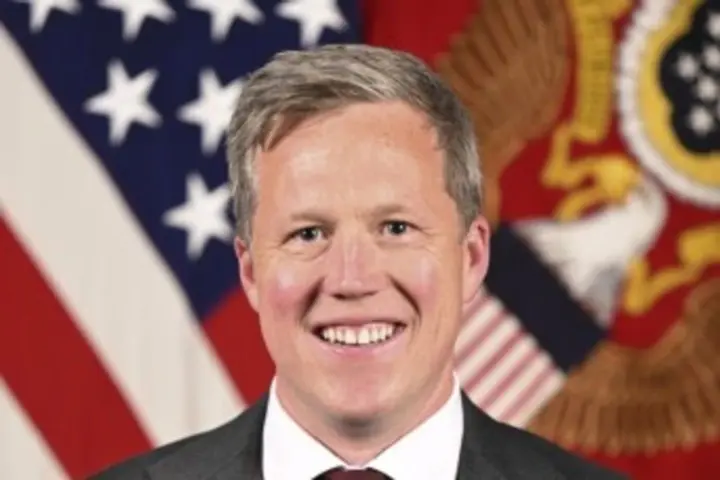 Министр армии США может посетить россию для переговоров по Украине - СМИ