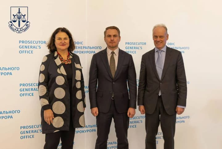 Офіс Генпрокурора виконує взяті на себе зобов’язання у рамках підготовки до вступу в ЄС: Кравченко зустрівся із важливими міжнародними партнерами