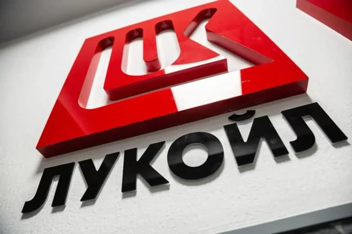 Co-founder of Russia's Lukoil, Fedun, sold his stake in the company - Reuters
